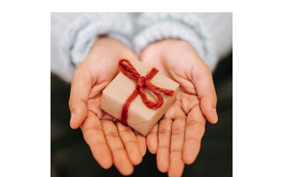 Des paquets-cadeaux pour la bonne cause
